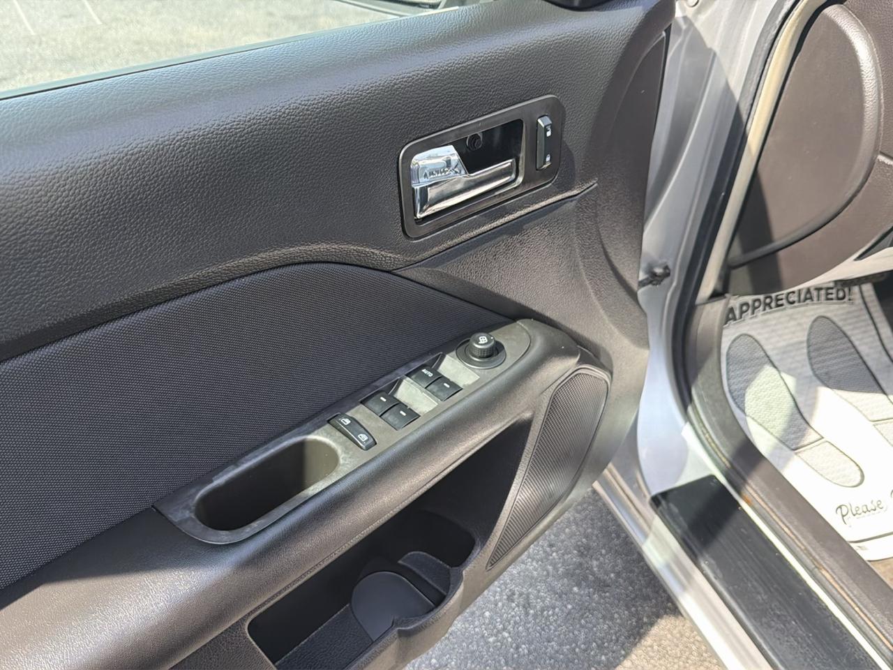 Ford Fusion 4dr Sdn SE FWD 2011