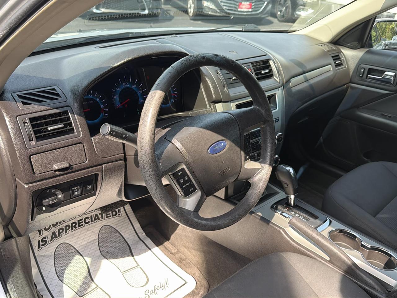 Ford Fusion 4dr Sdn SE FWD 2011