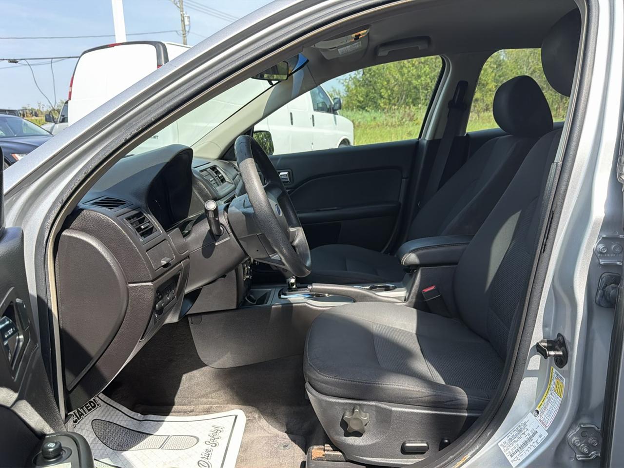 Ford Fusion 4dr Sdn SE FWD 2011
