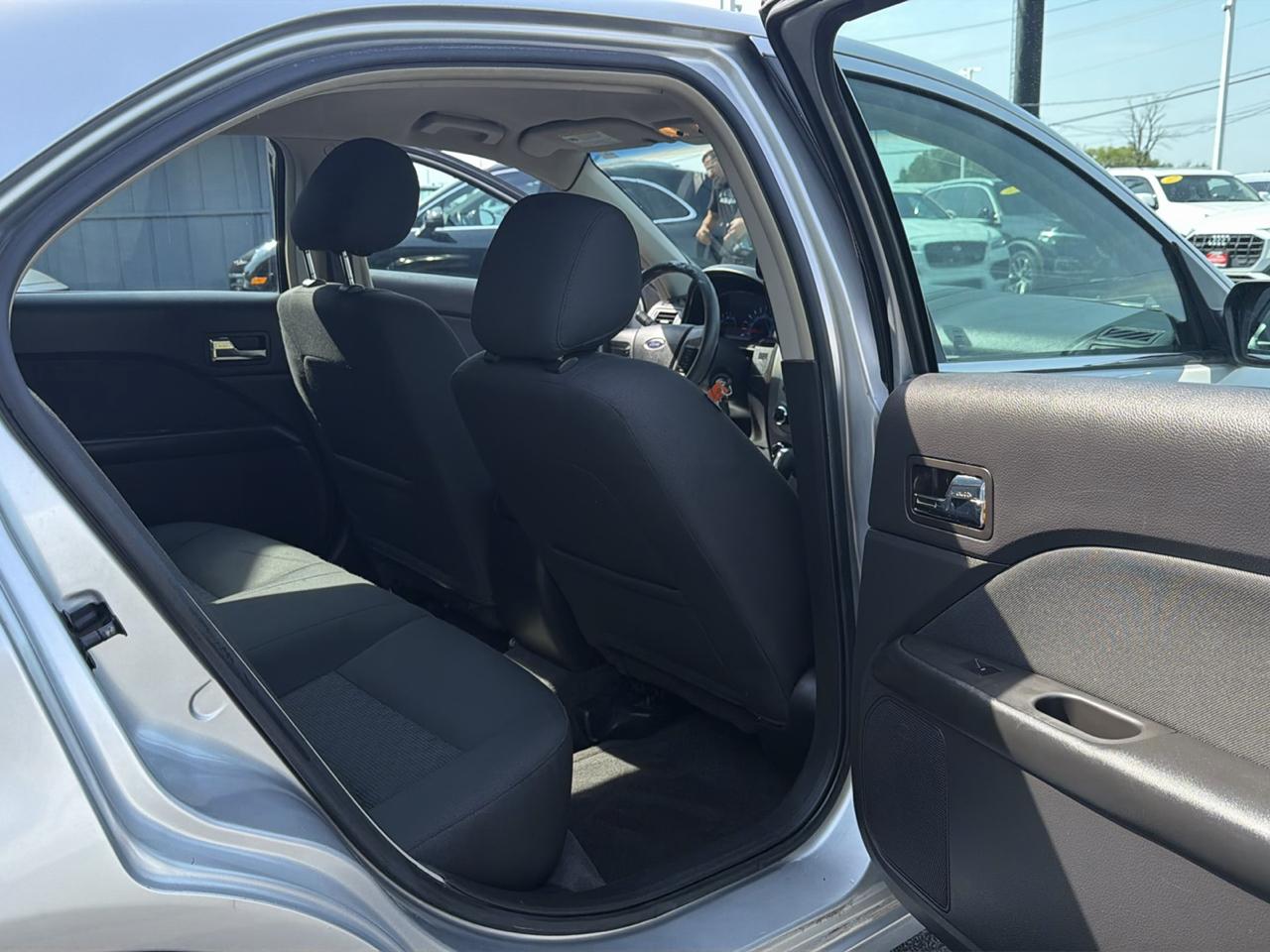 Ford Fusion 4dr Sdn SE FWD 2011