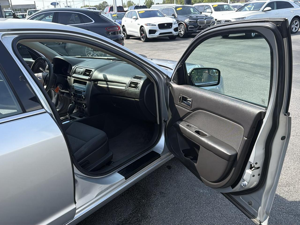Ford Fusion 4dr Sdn SE FWD 2011