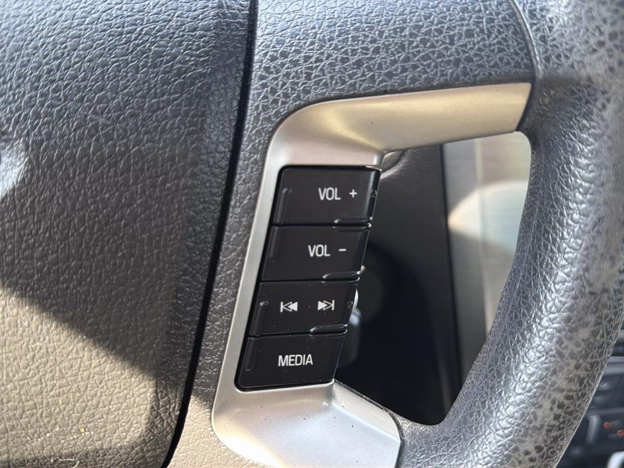 Ford Fusion 4dr Sdn SE FWD 2011