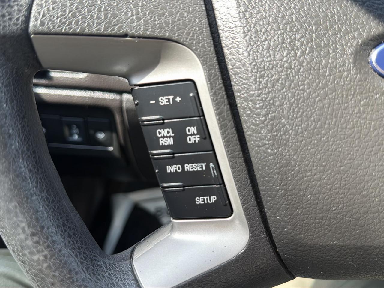 Ford Fusion 4dr Sdn SE FWD 2011