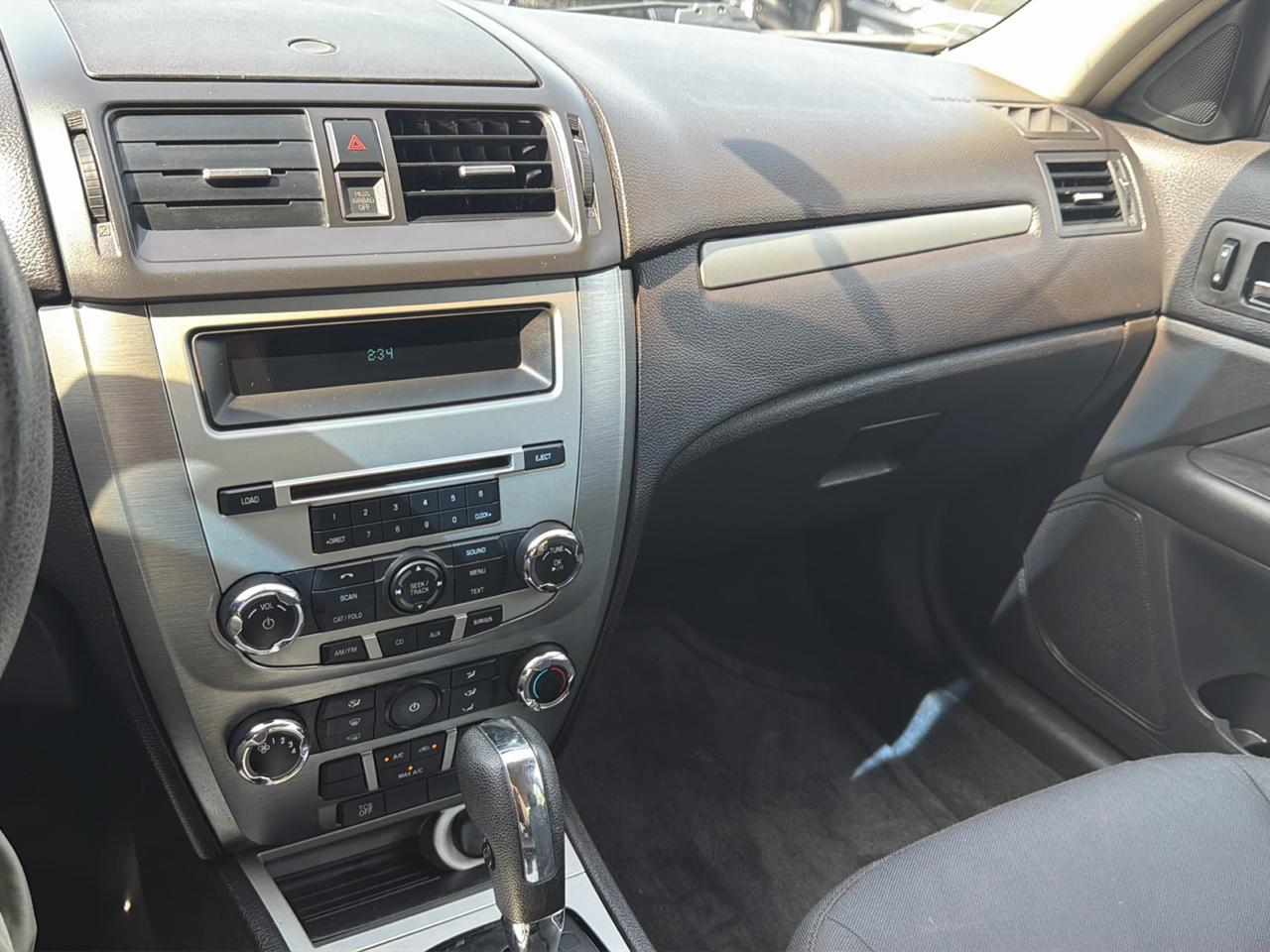 Ford Fusion 4dr Sdn SE FWD 2011