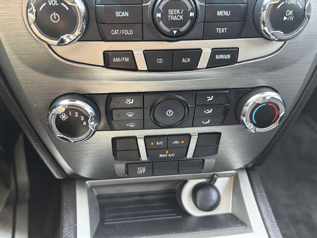 Ford Fusion 4dr Sdn SE FWD 2011