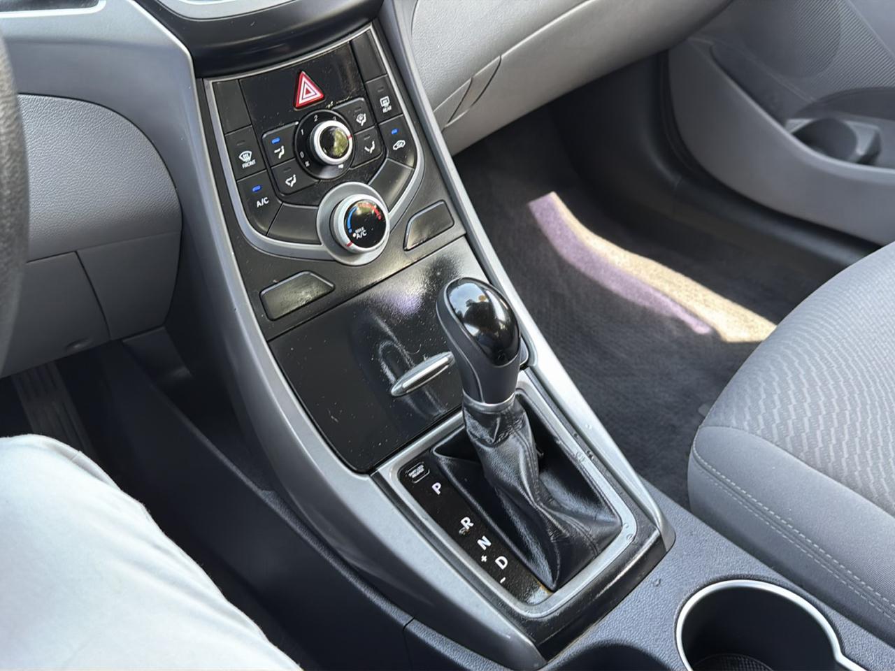 Hyundai Elantra 4dr Sdn Auto SE (Ulsan Plant) 2016