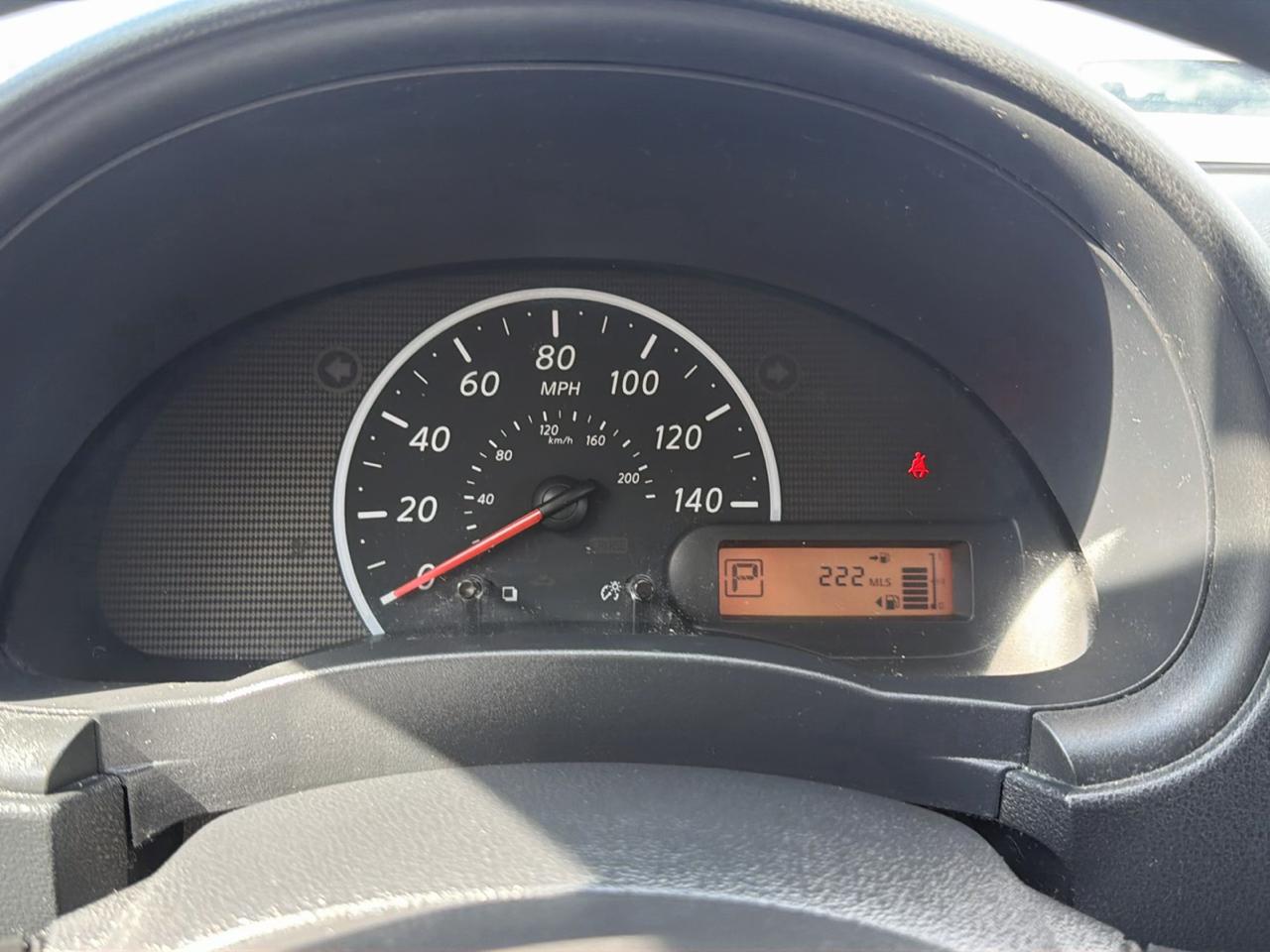 Nissan Versa 4dr Sdn CVT 1.6 S Plus 2013