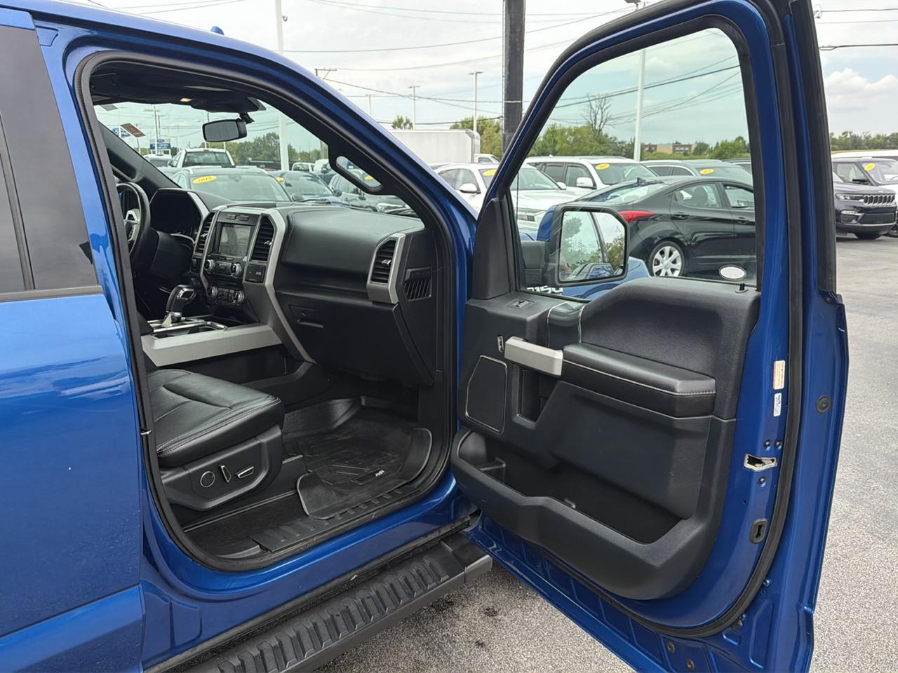 Ford F-150 Lariat 4WD SuperCrew 5.5' Box 2018