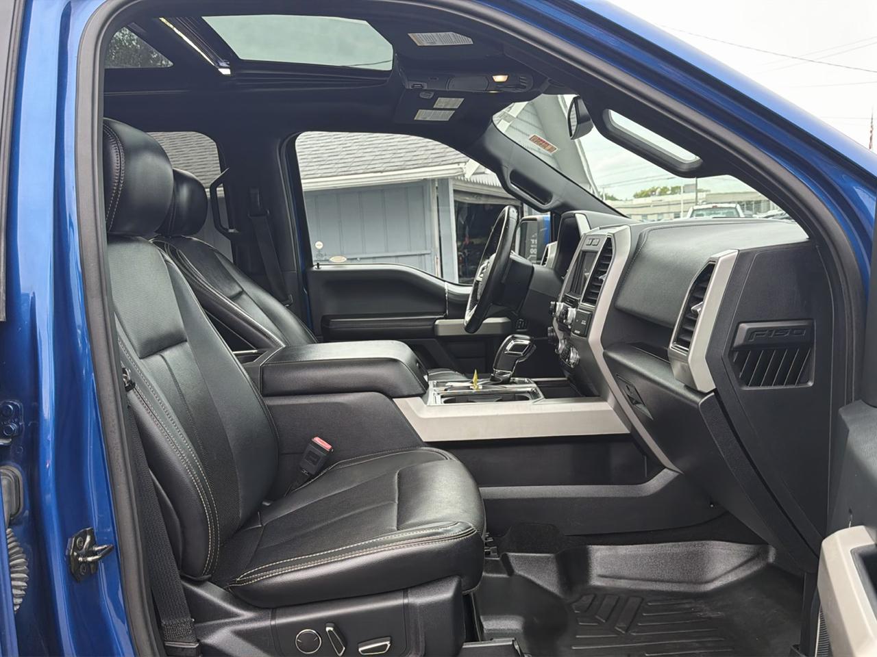 Ford F-150 Lariat 4WD SuperCrew 5.5' Box 2018