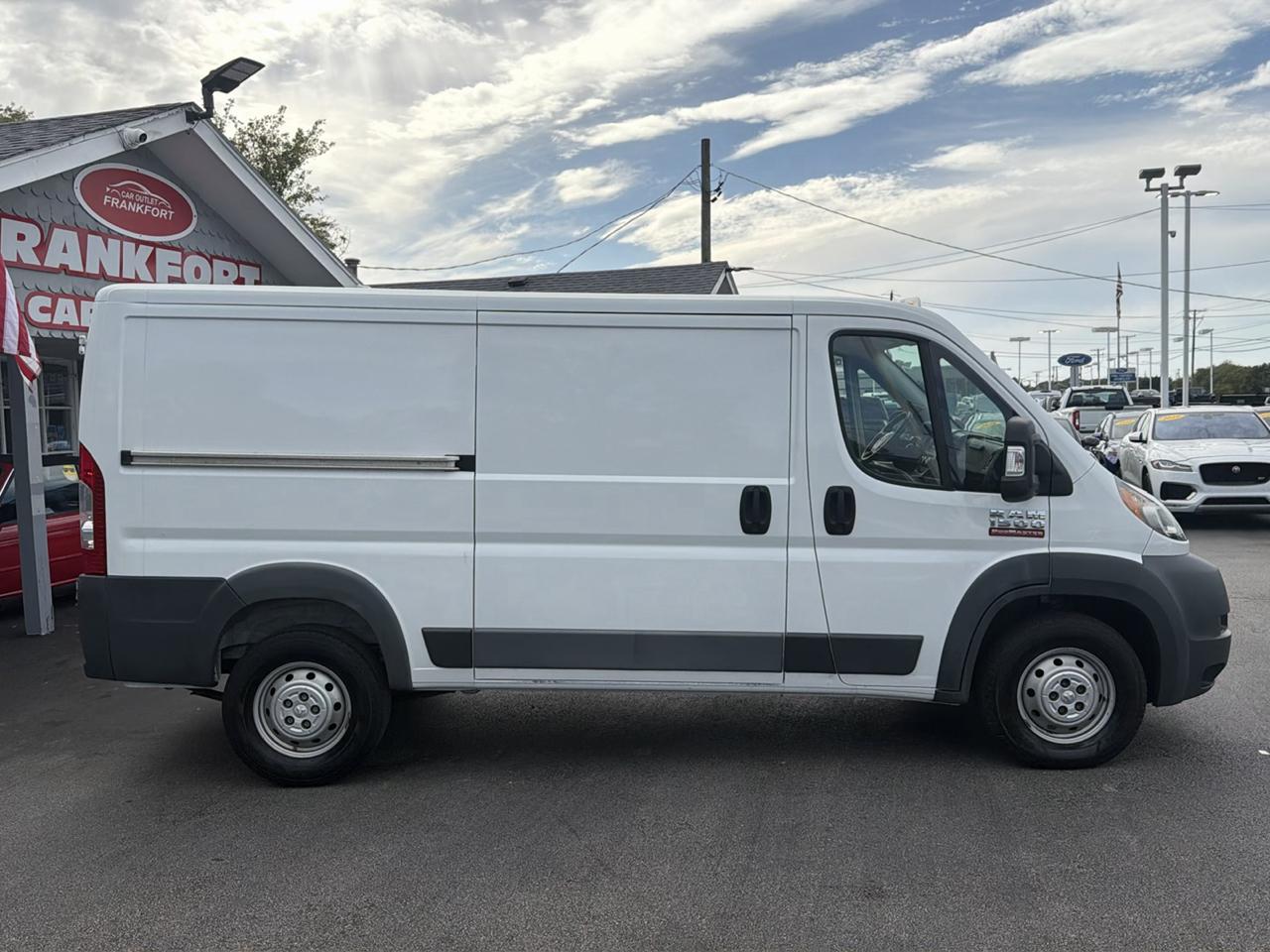 RAM ProMaster Cargo Van 1500 Low Roof 136" WB 2016
