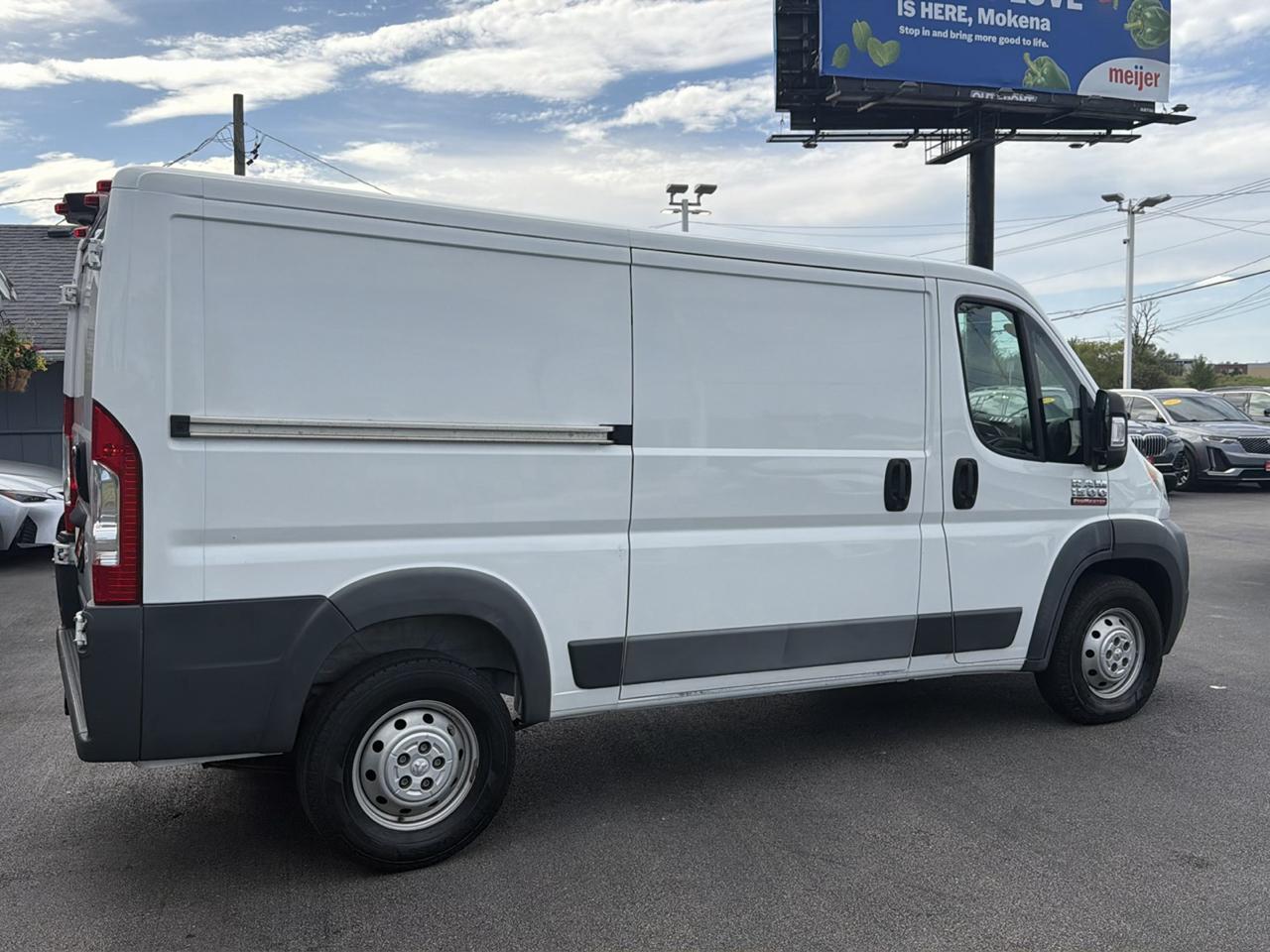 RAM ProMaster Cargo Van 1500 Low Roof 136" WB 2016
