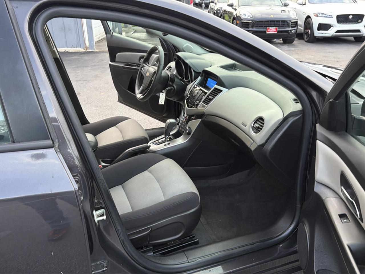 Chevrolet Cruze 4dr Sdn Auto LS 2014