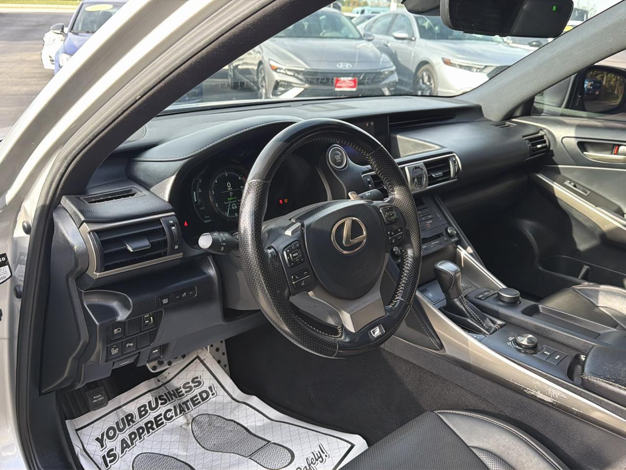 Lexus IS IS 300 RWD 2019