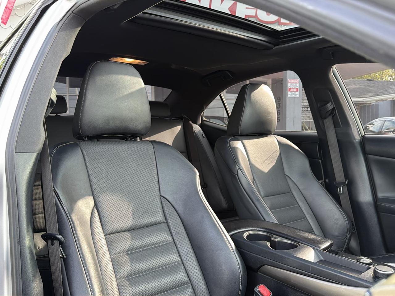 Lexus IS IS 300 RWD 2019
