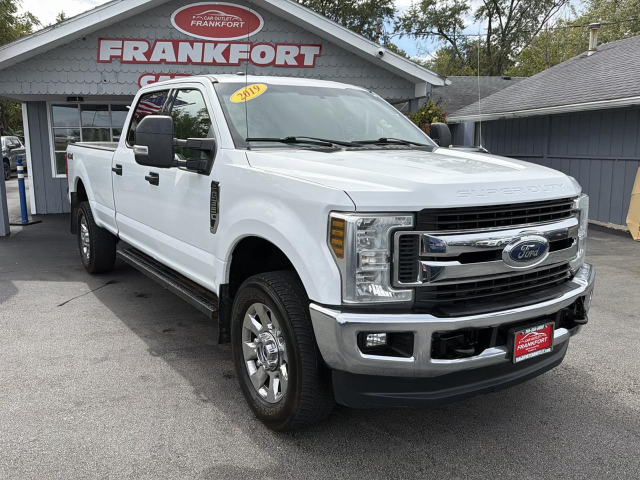 Ford Super Duty F-350 SRW Crew Cab 176" WB XLT 4WD 2019