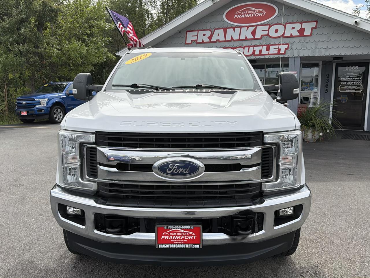 Ford Super Duty F-350 SRW Crew Cab 176" WB XLT 4WD 2019