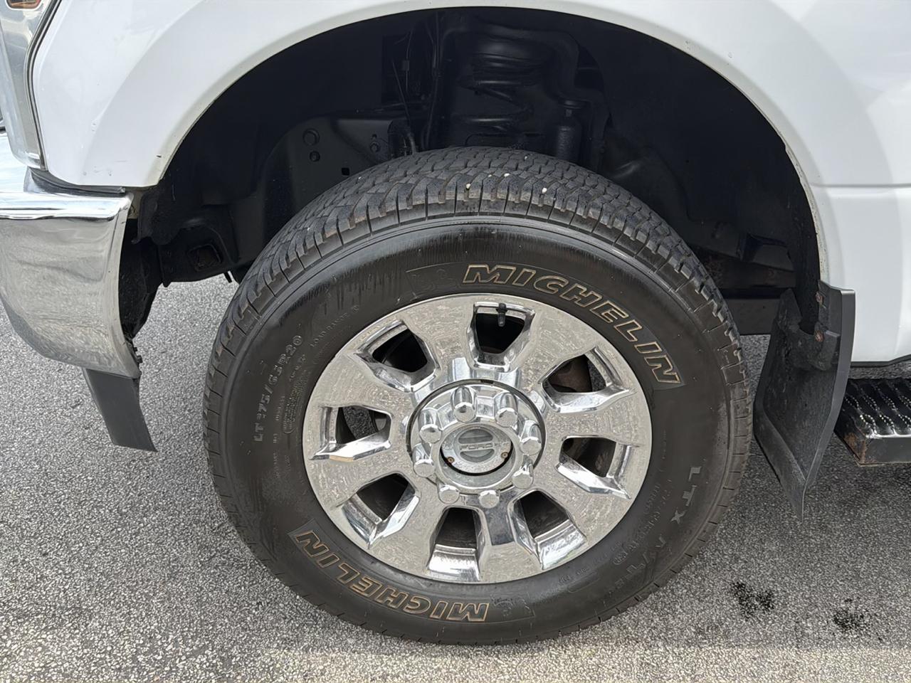 Ford Super Duty F-350 SRW Crew Cab 176" WB XLT 4WD 2019