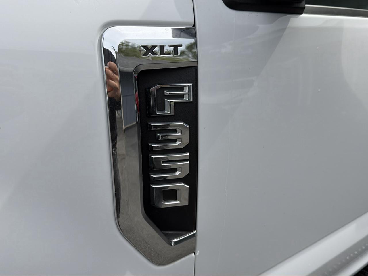 Ford Super Duty F-350 SRW Crew Cab 176" WB XLT 4WD 2019