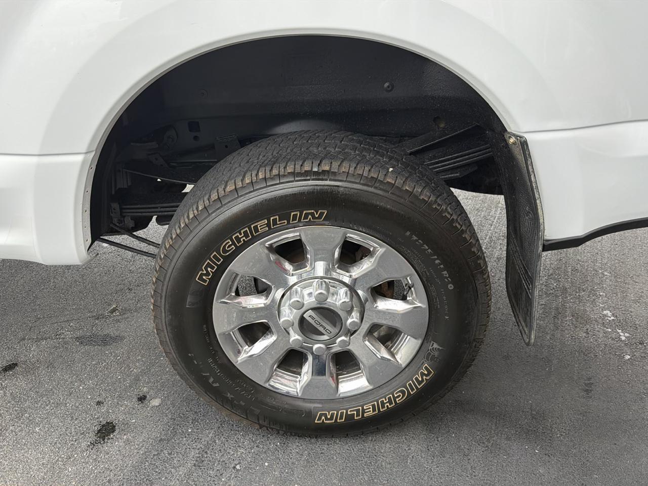 Ford Super Duty F-350 SRW Crew Cab 176" WB XLT 4WD 2019
