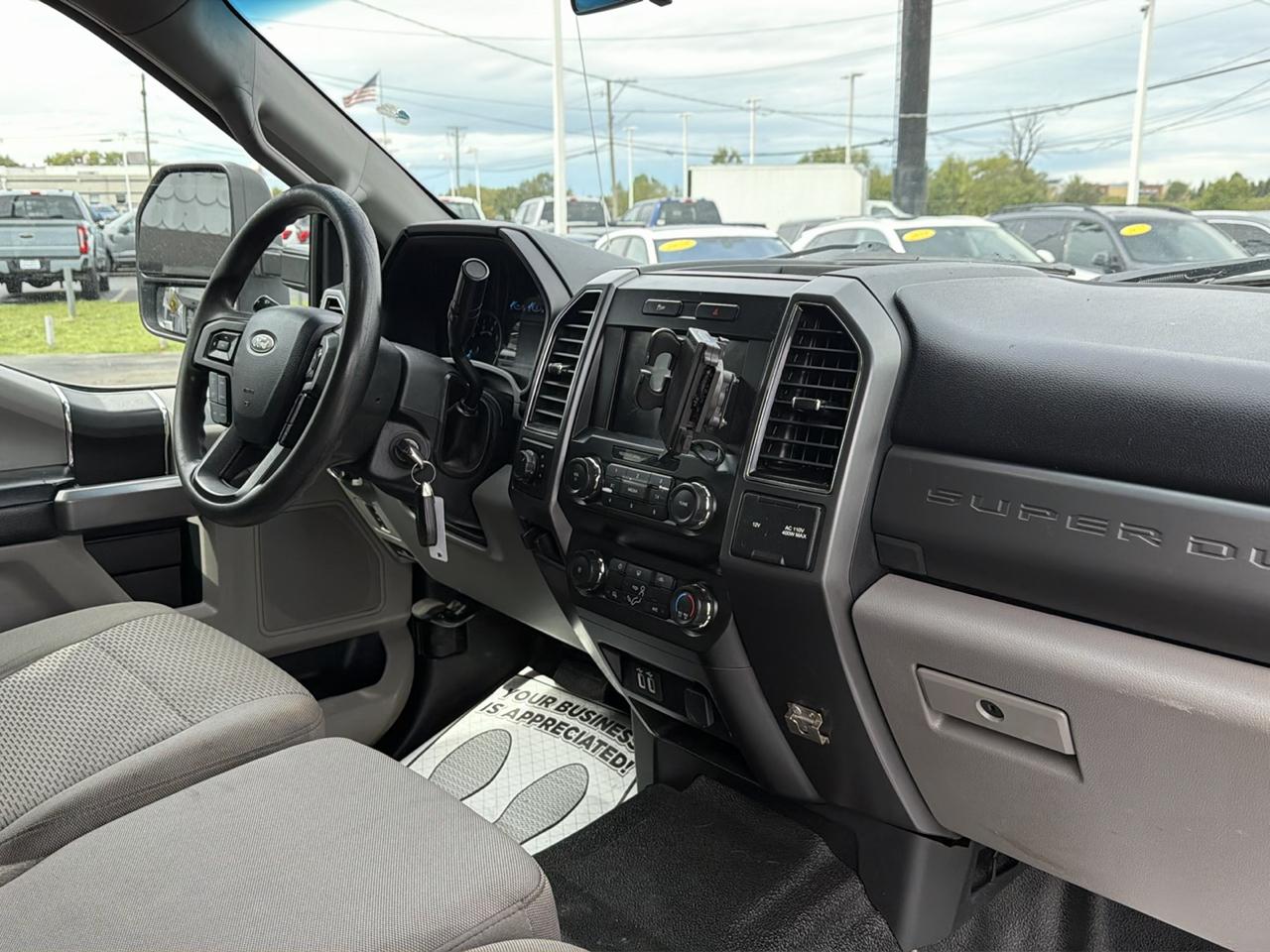 Ford Super Duty F-350 SRW Crew Cab 176" WB XLT 4WD 2019