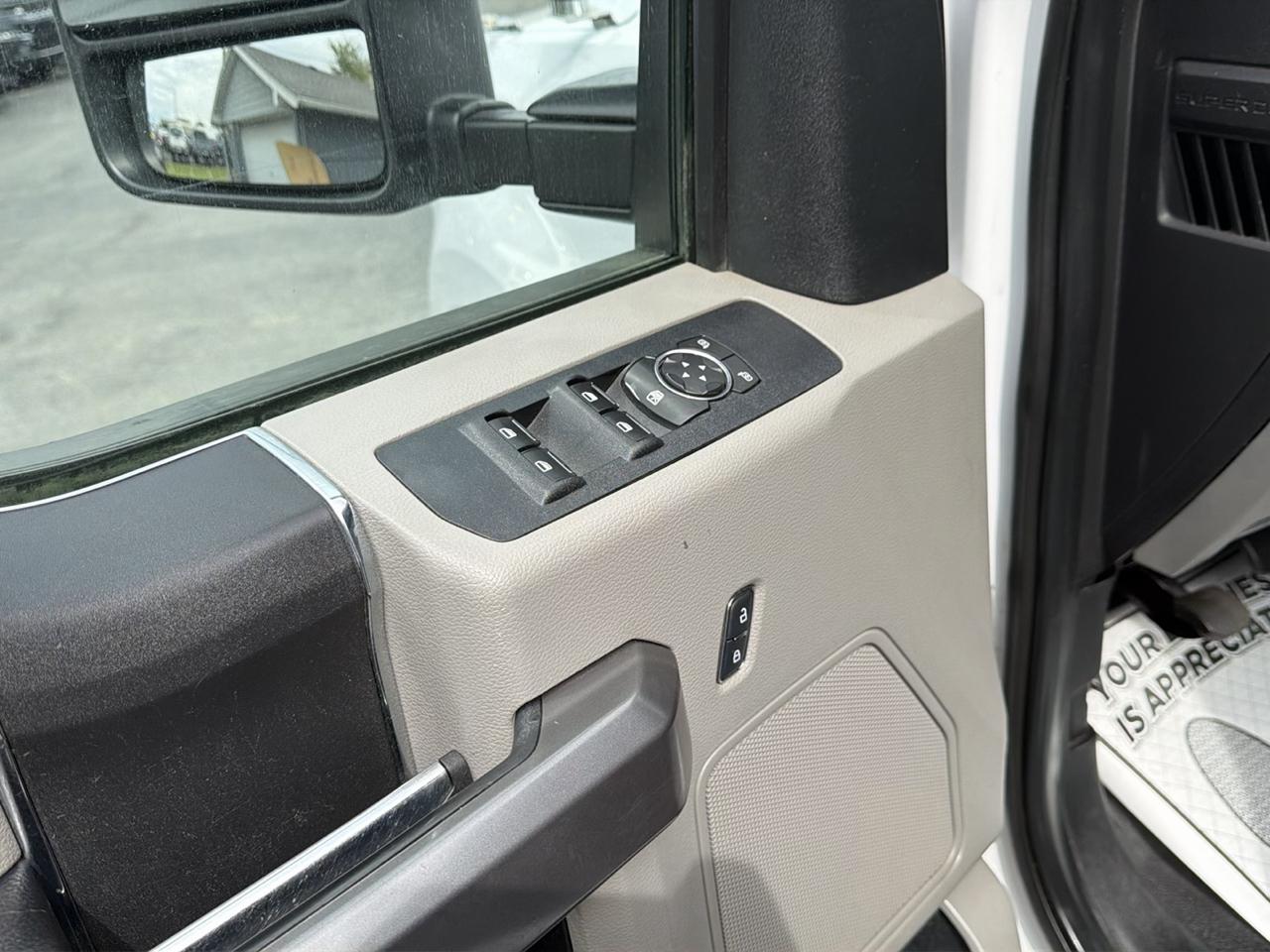 Ford Super Duty F-350 SRW Crew Cab 176" WB XLT 4WD 2019