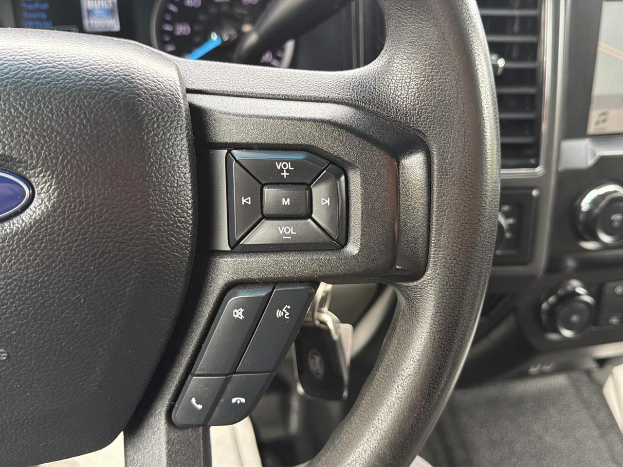 Ford Super Duty F-350 SRW Crew Cab 176" WB XLT 4WD 2019