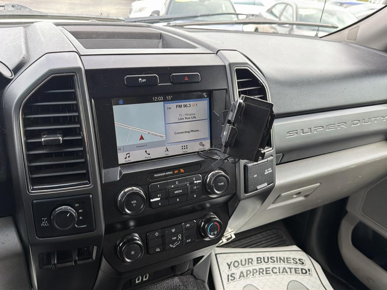 Ford Super Duty F-350 SRW Crew Cab 176" WB XLT 4WD 2019