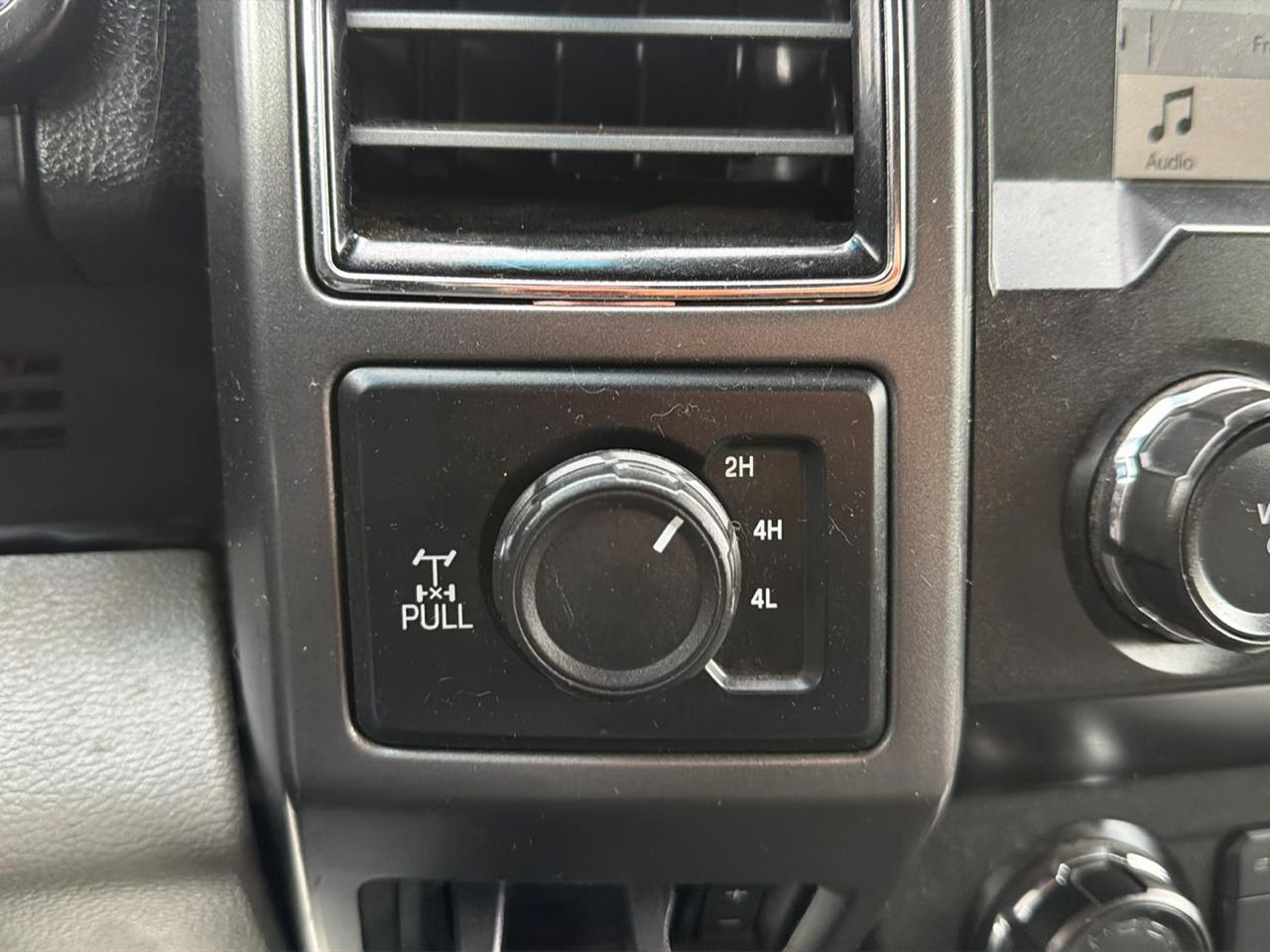 Ford Super Duty F-350 SRW Crew Cab 176" WB XLT 4WD 2019