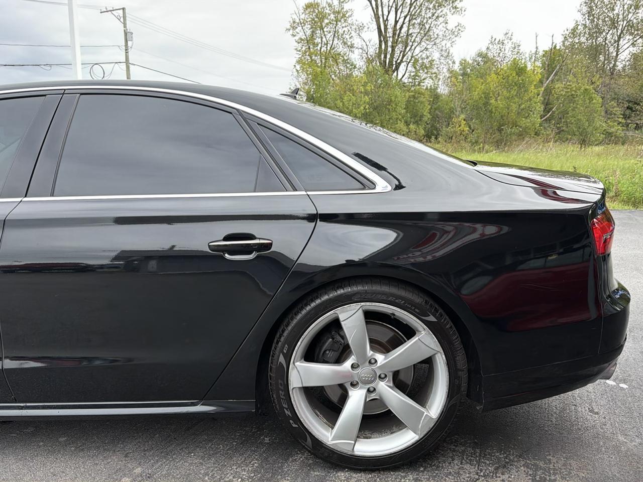 Audi S8 4dr Sdn 2015