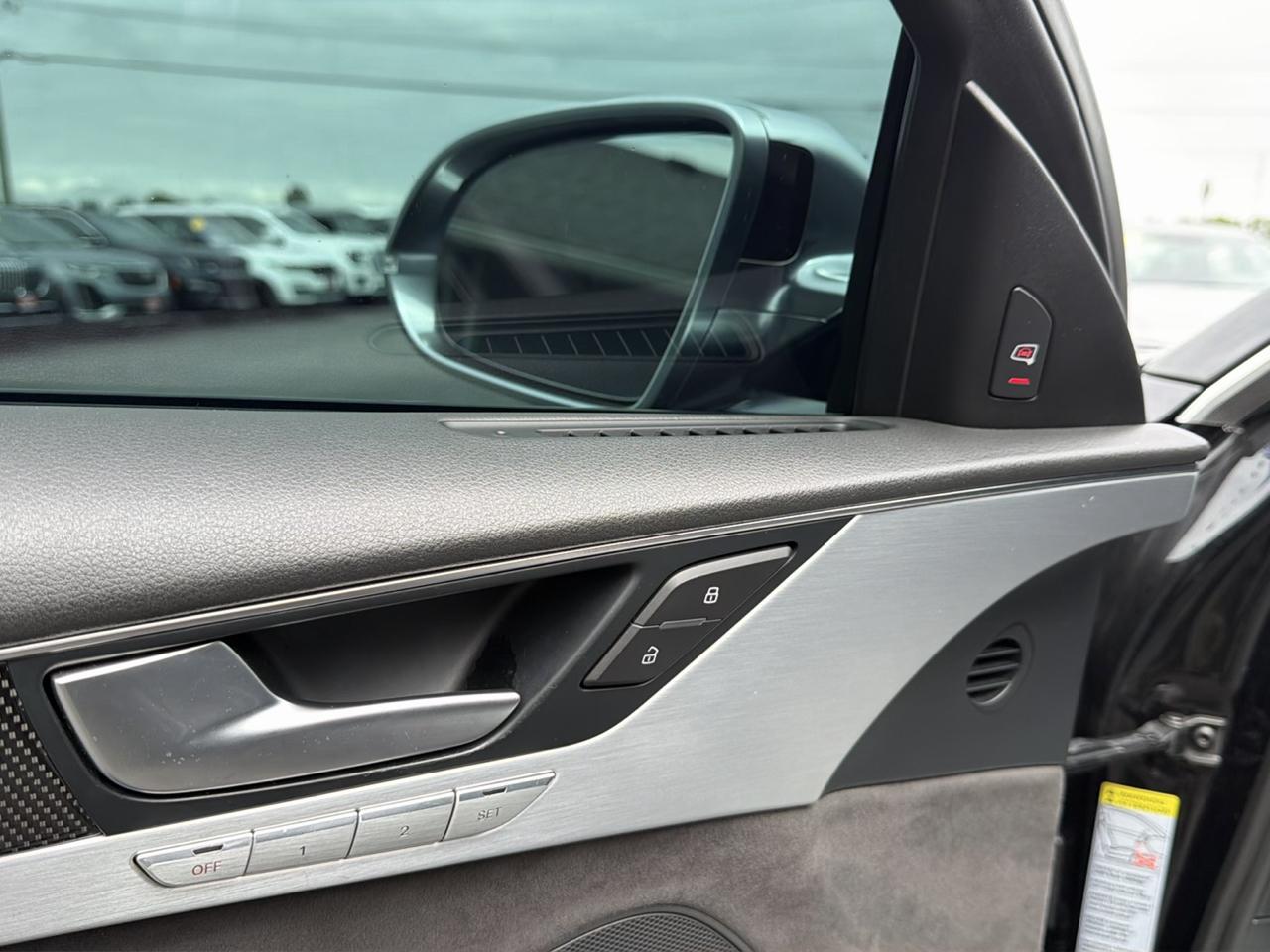 Audi S8 4dr Sdn 2015