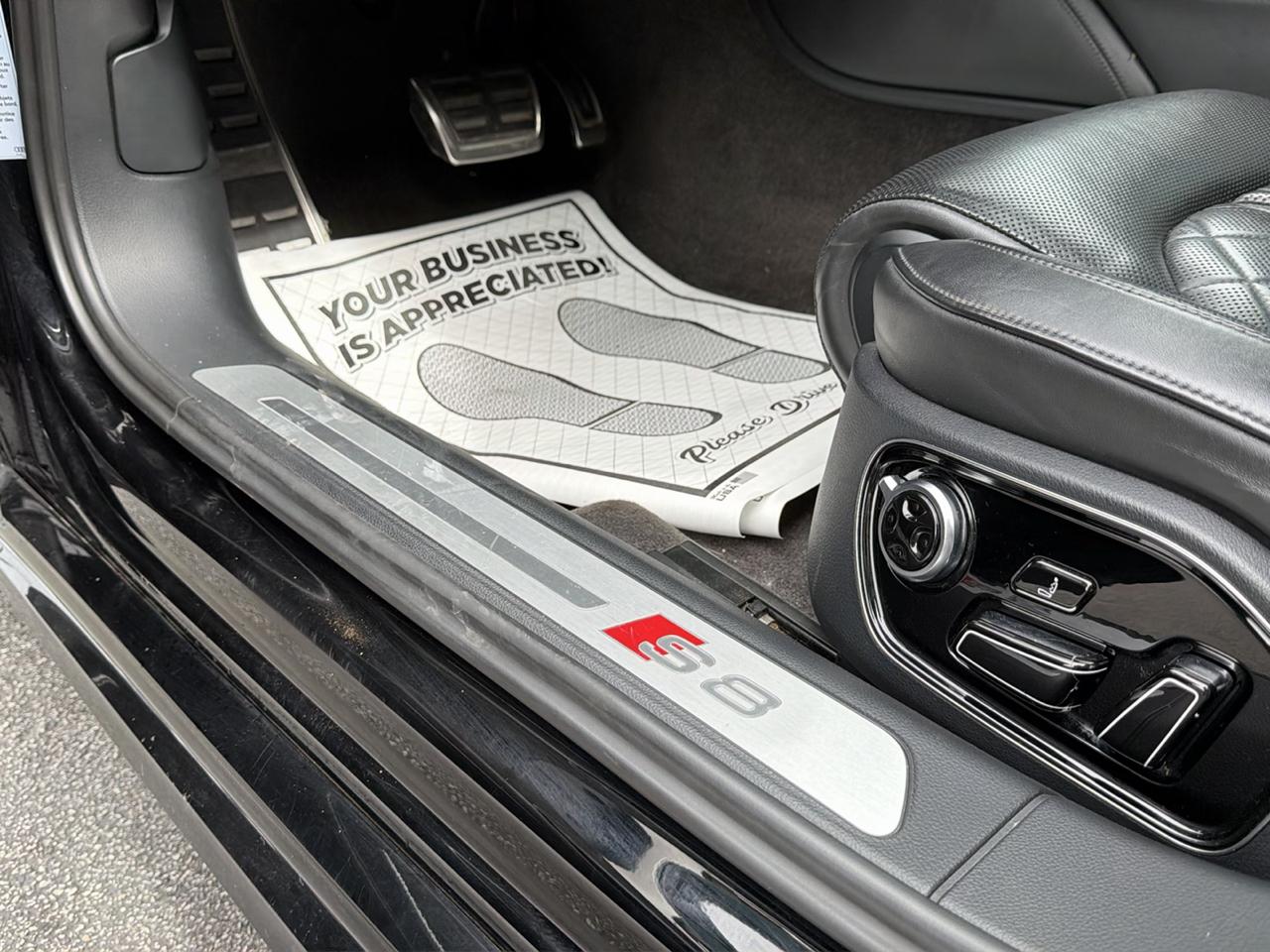 Audi S8 4dr Sdn 2015