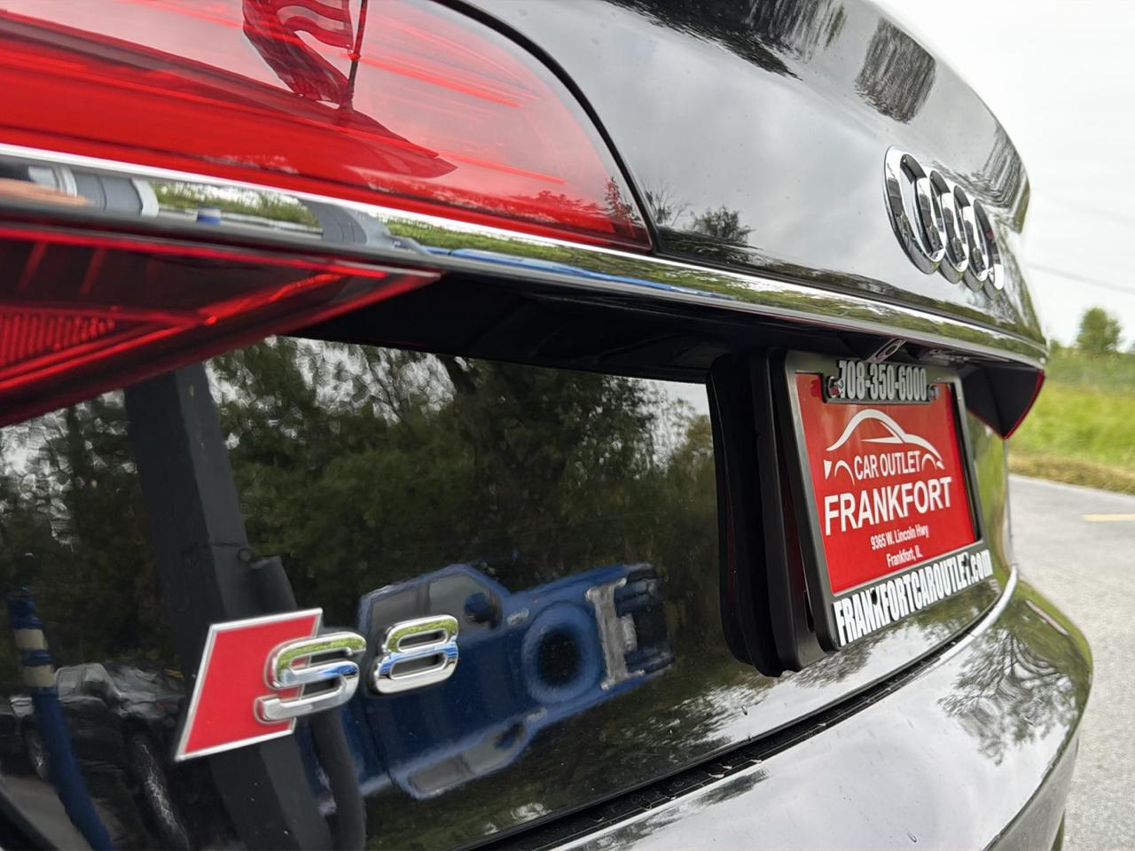 Audi S8 4dr Sdn 2015