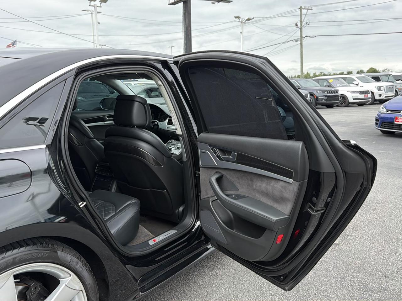 Audi S8 4dr Sdn 2015