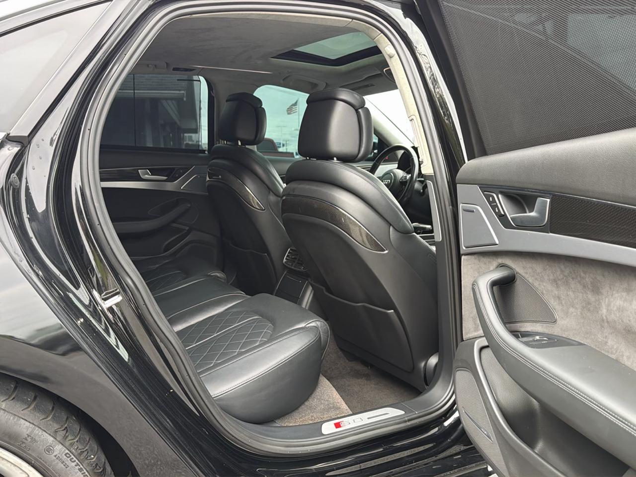 Audi S8 4dr Sdn 2015