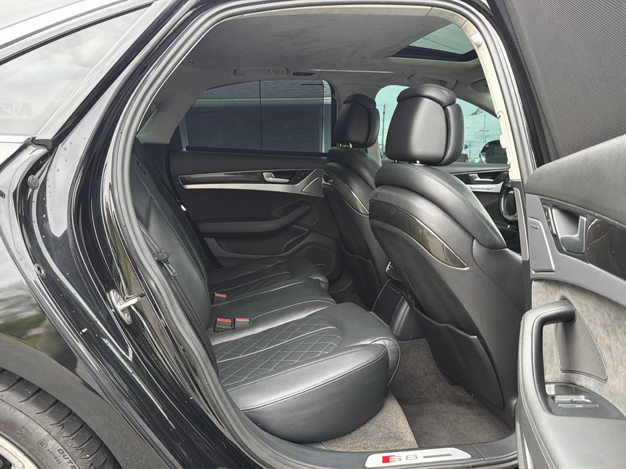 Audi S8 4dr Sdn 2015