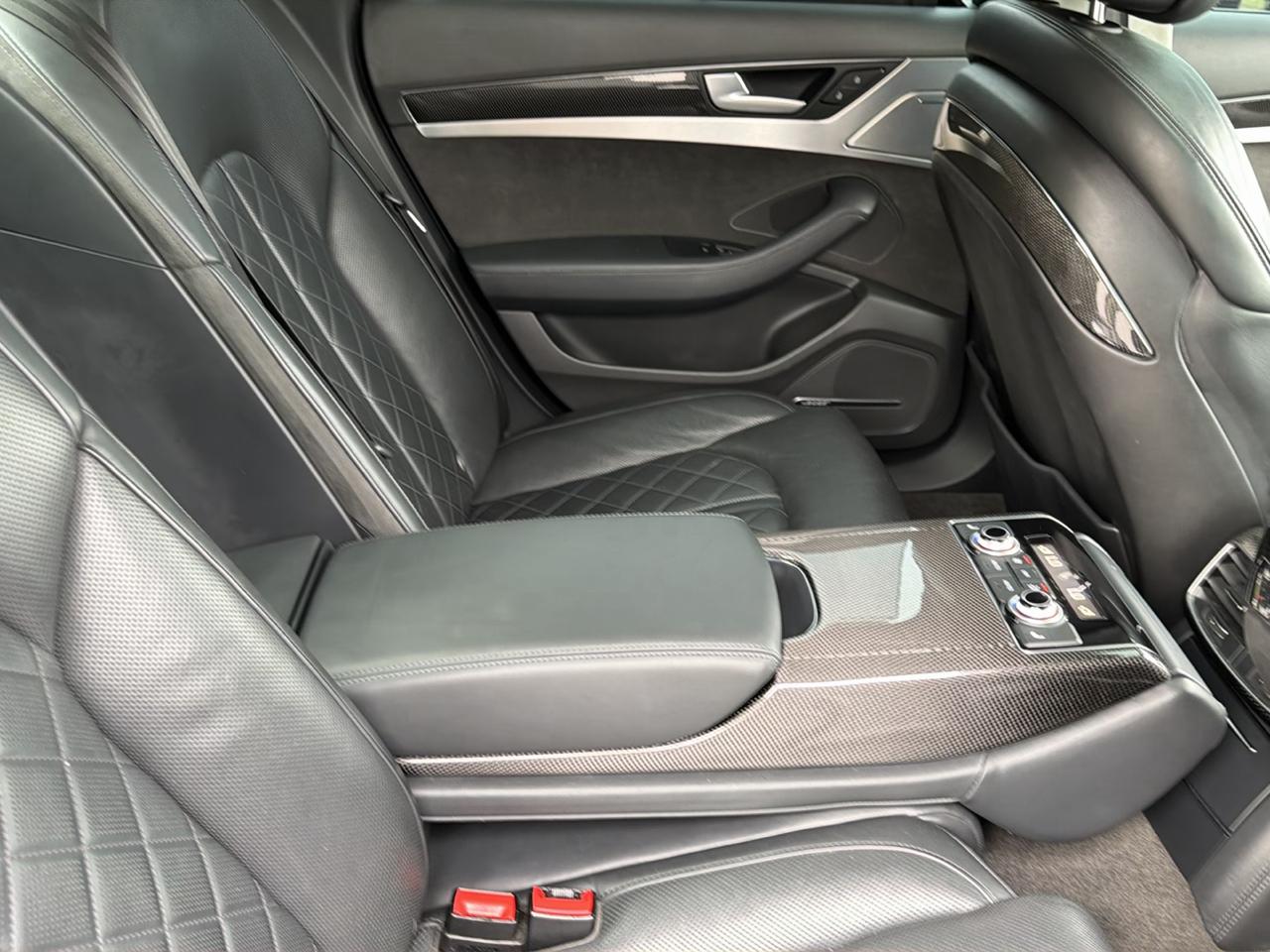 Audi S8 4dr Sdn 2015
