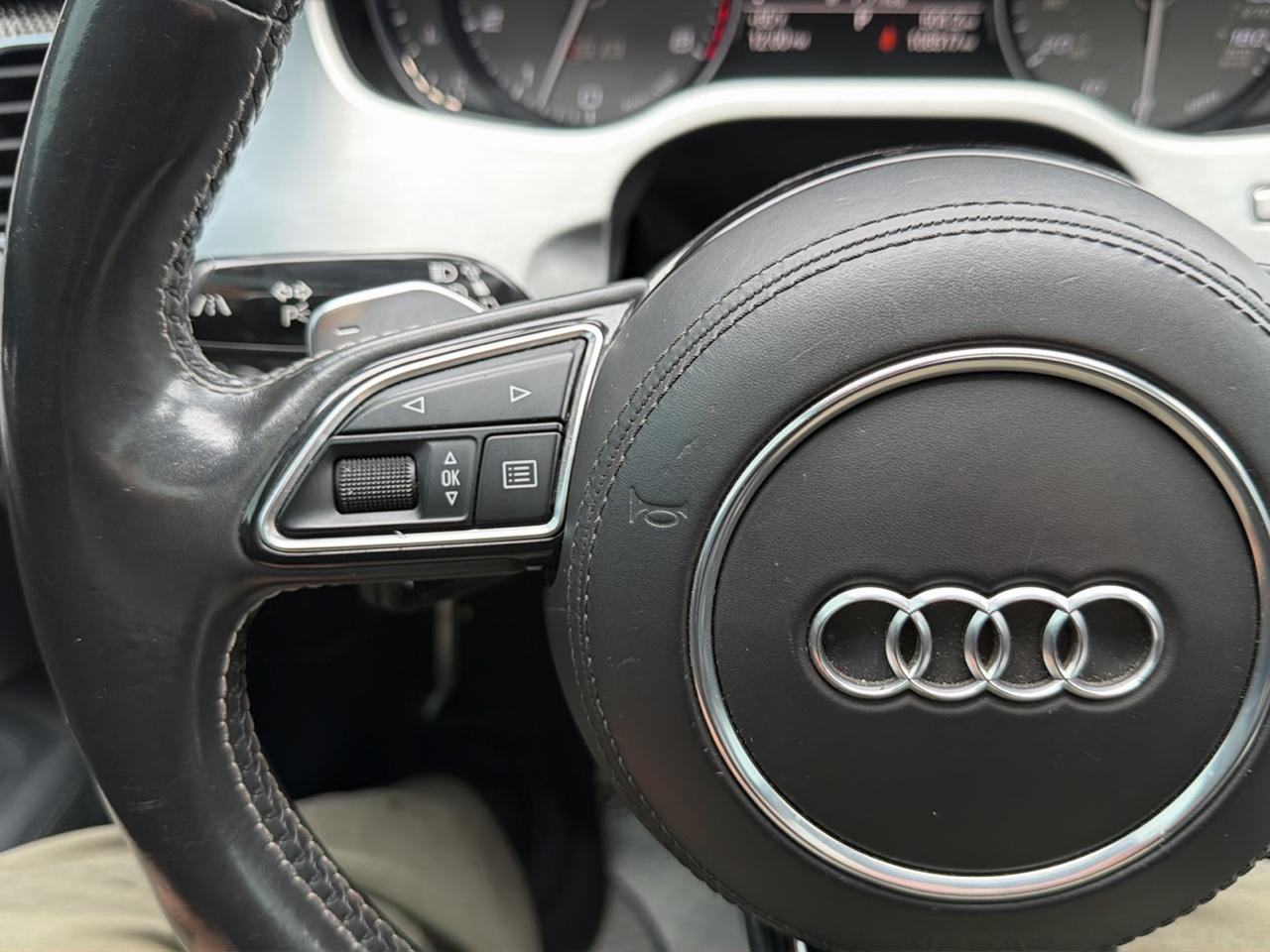 Audi S8 4dr Sdn 2015