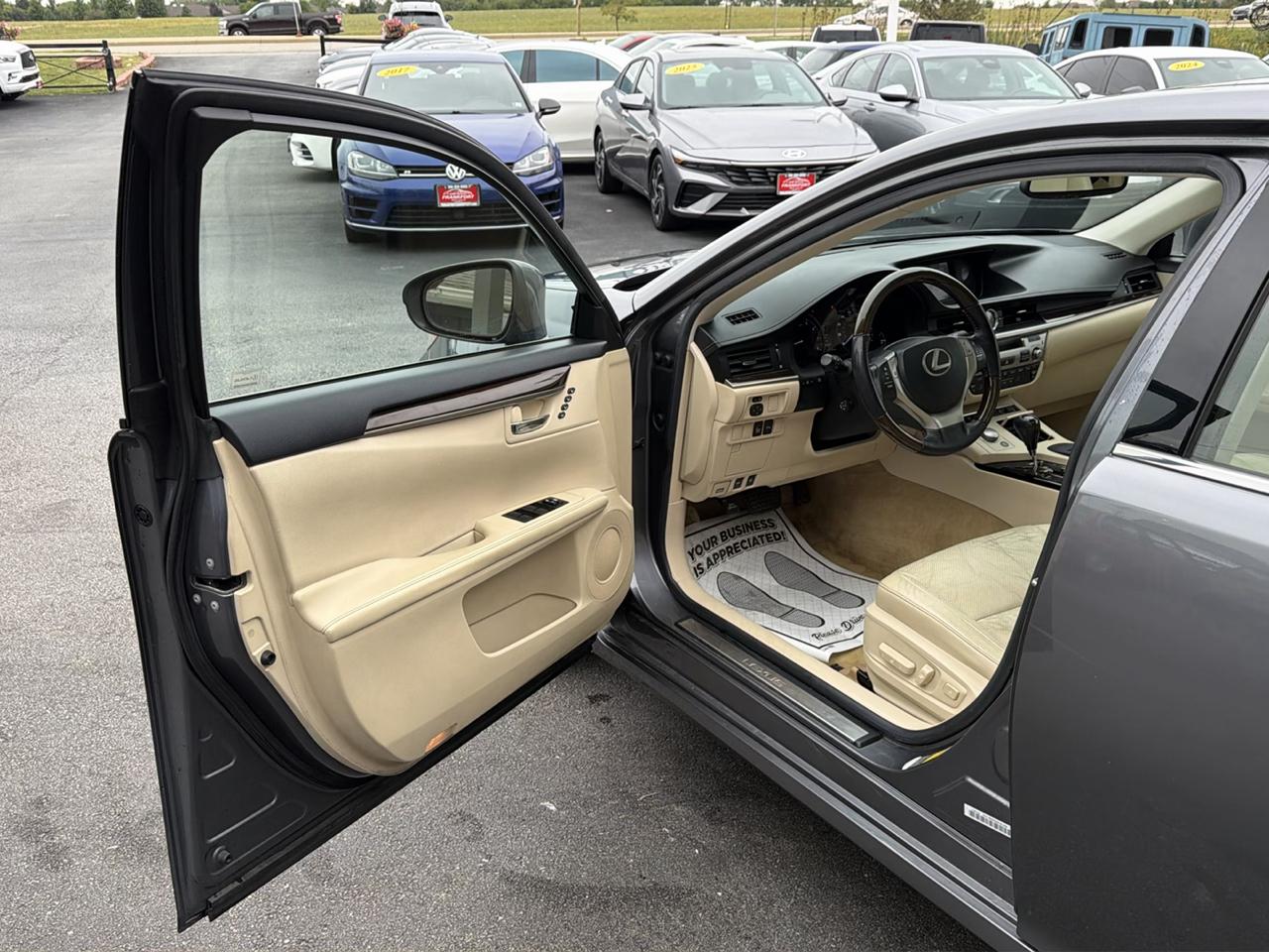 Lexus ES 350 4dr Sdn 2013