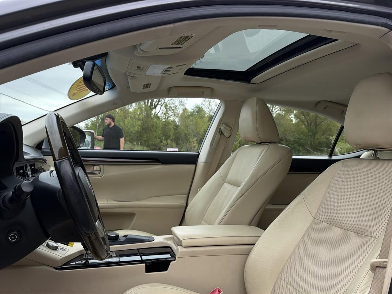 Lexus ES 350 4dr Sdn 2013