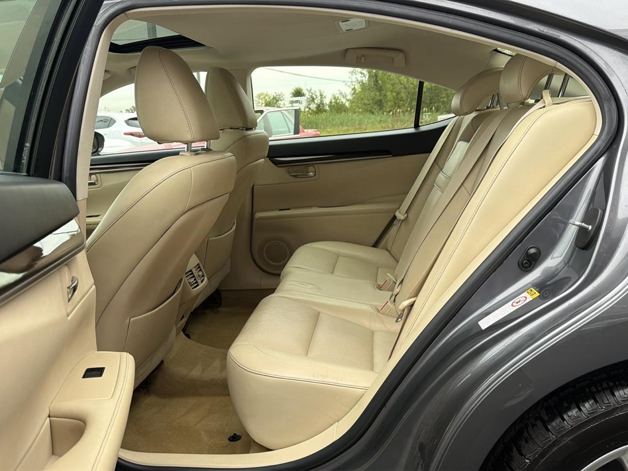 Lexus ES 350 4dr Sdn 2013
