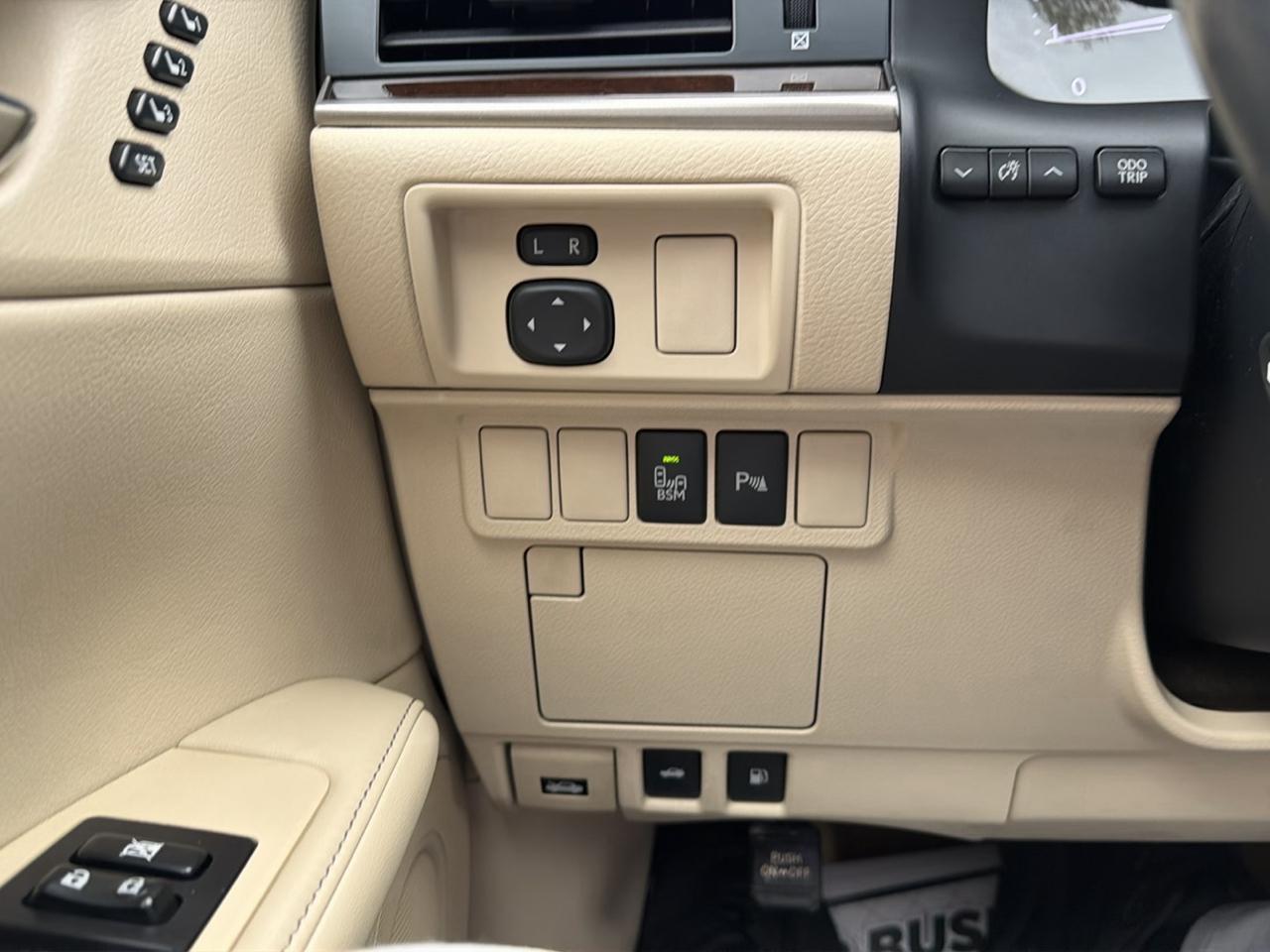 Lexus ES 350 4dr Sdn 2013