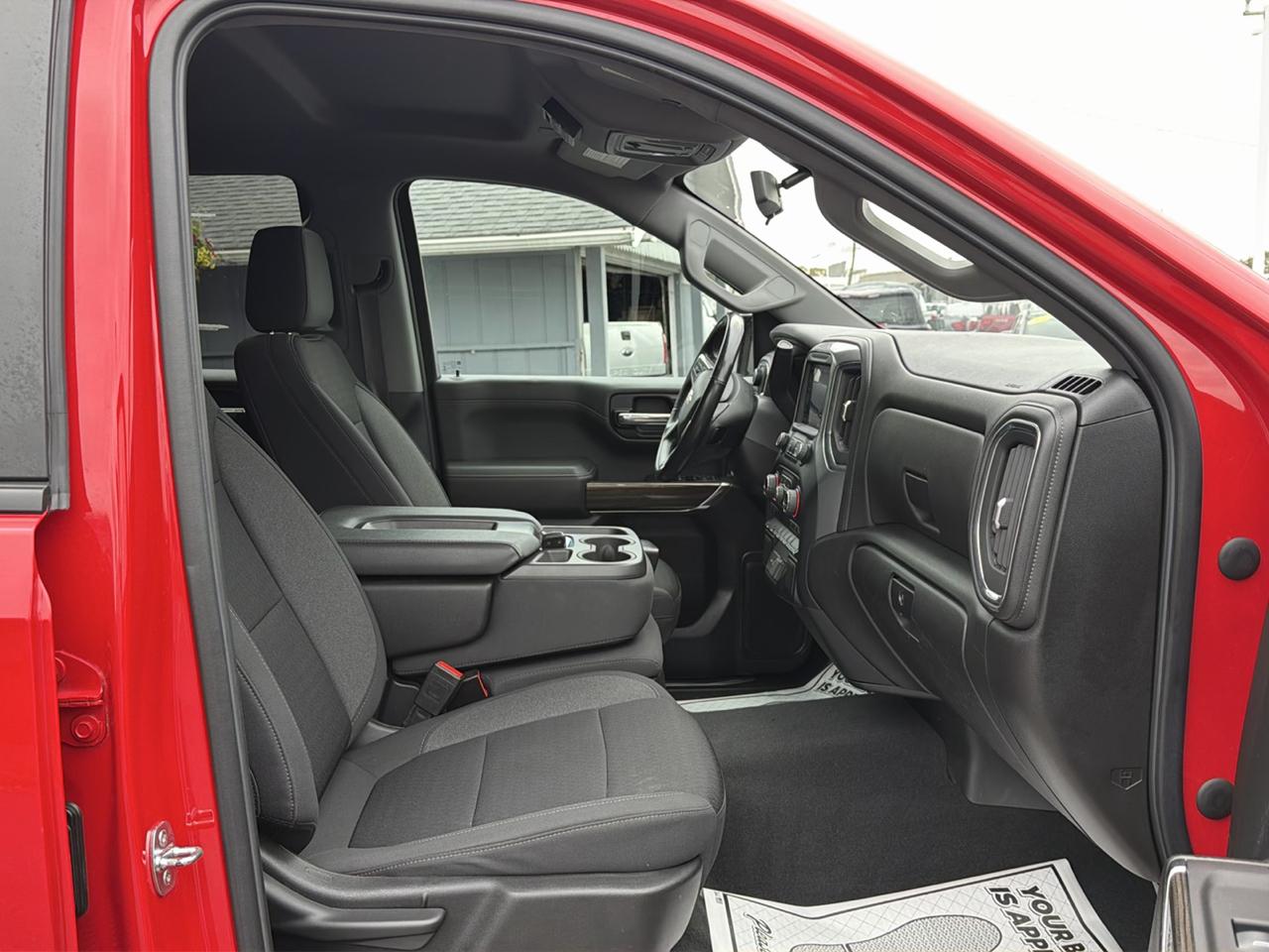 Chevrolet Silverado 1500 LTD 4WD Crew Cab 147" LT w/1LT 2022