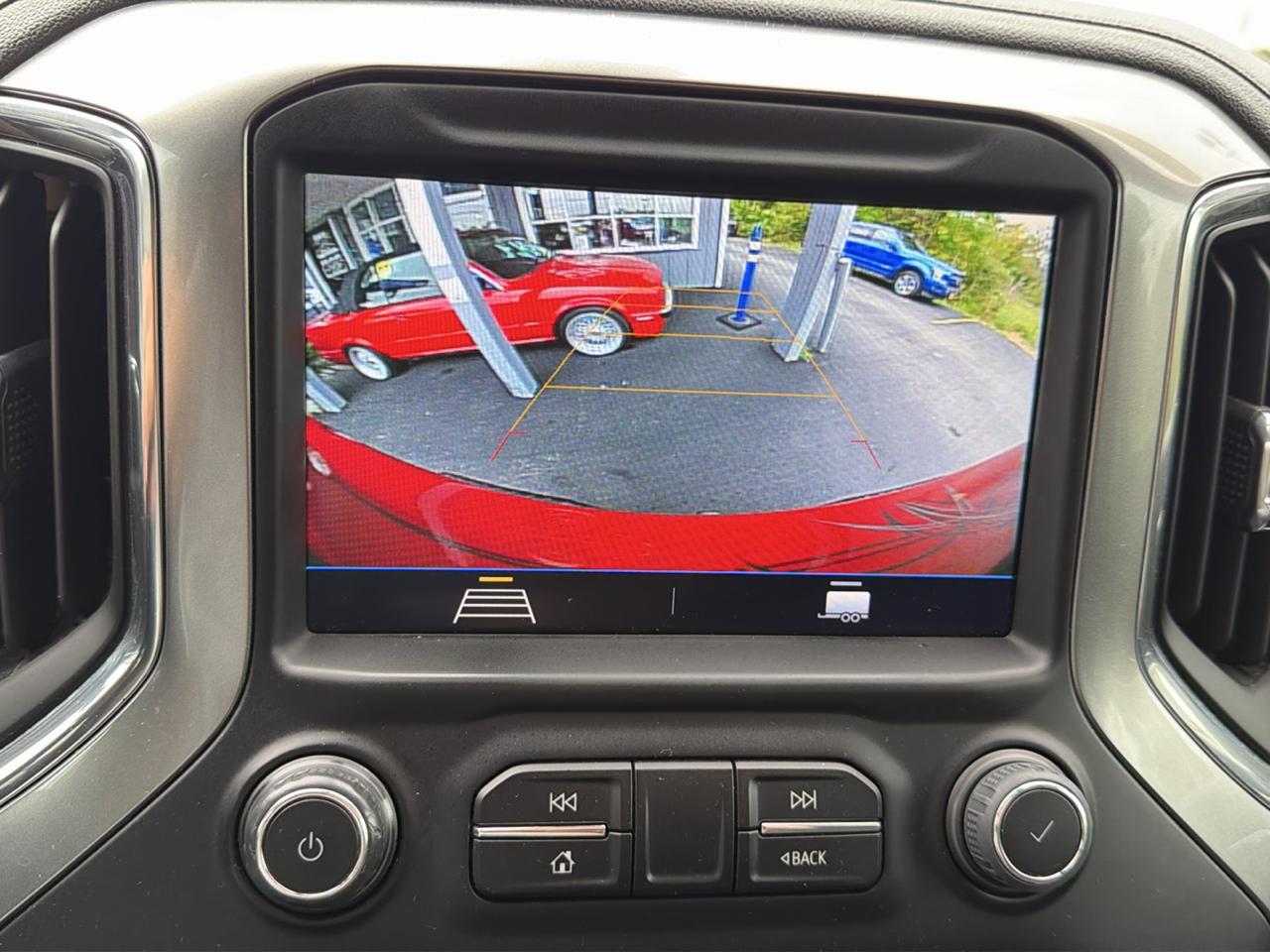 Chevrolet Silverado 1500 LTD 4WD Crew Cab 147" LT w/1LT 2022