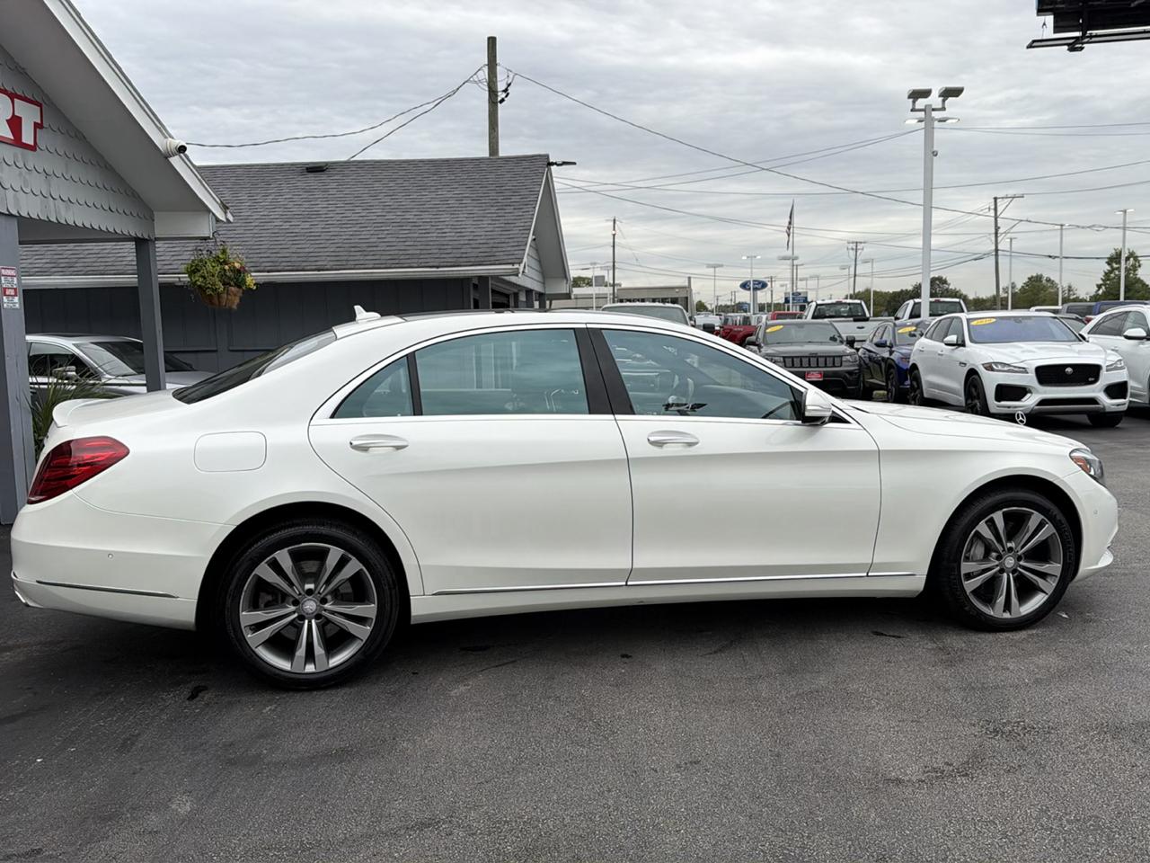 Mercedes-Benz S-Class 4dr Sdn S 550 4MATIC 2015