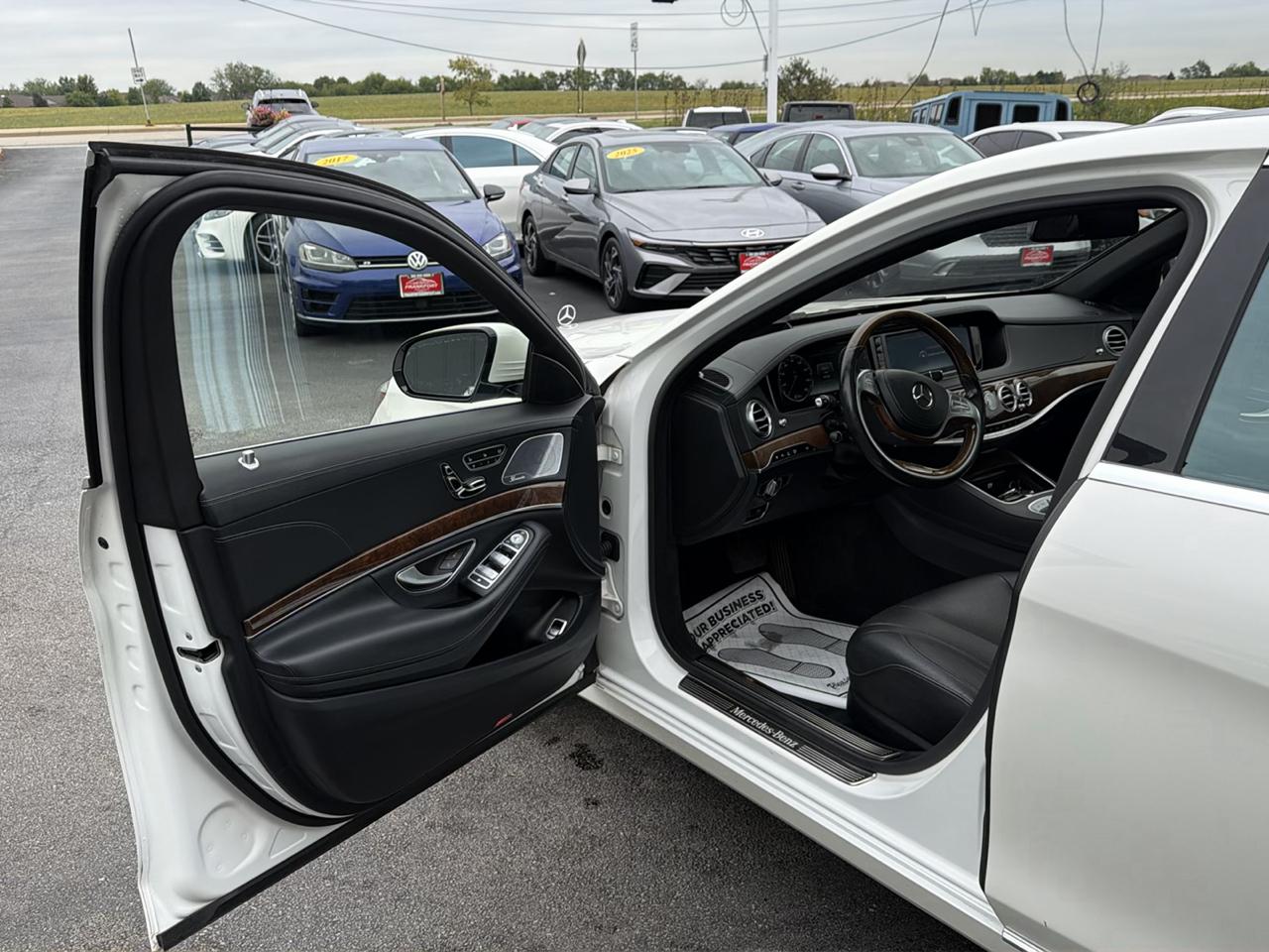 Mercedes-Benz S-Class 4dr Sdn S 550 4MATIC 2015