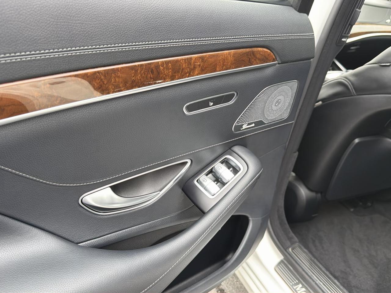 Mercedes-Benz S-Class 4dr Sdn S 550 4MATIC 2015