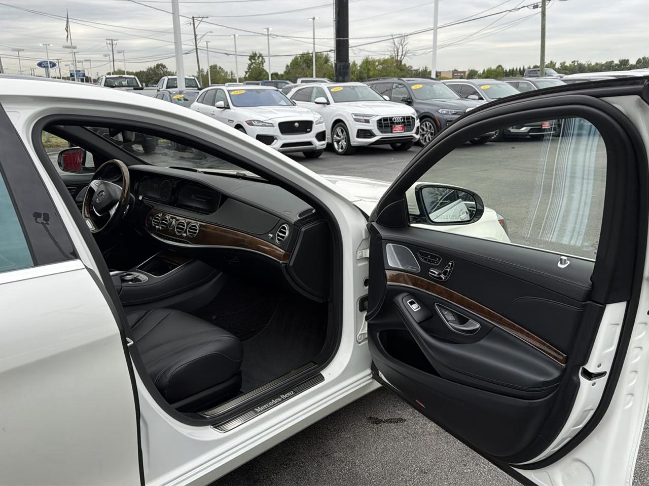 Mercedes-Benz S-Class 4dr Sdn S 550 4MATIC 2015