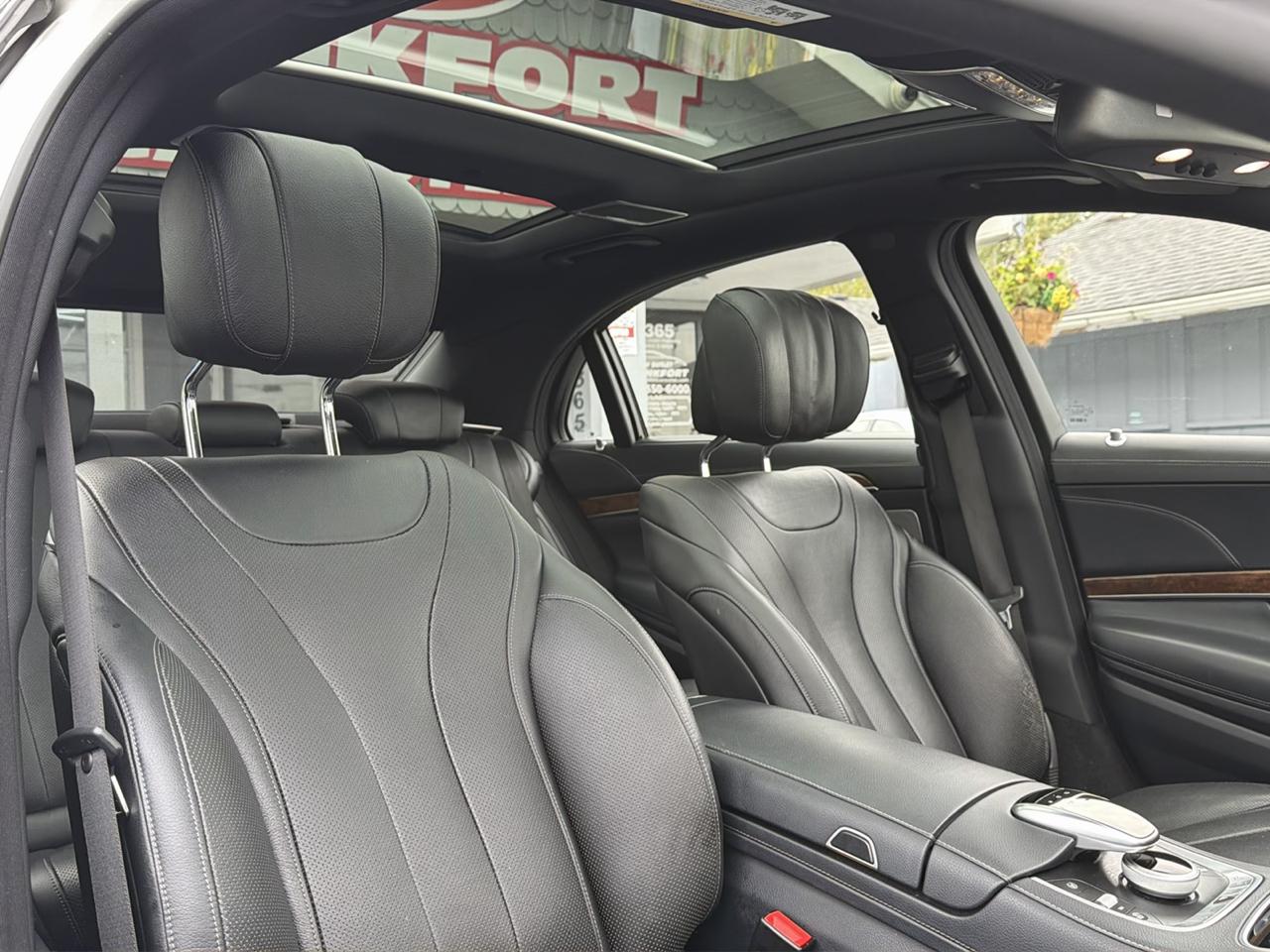 Mercedes-Benz S-Class 4dr Sdn S 550 4MATIC 2015