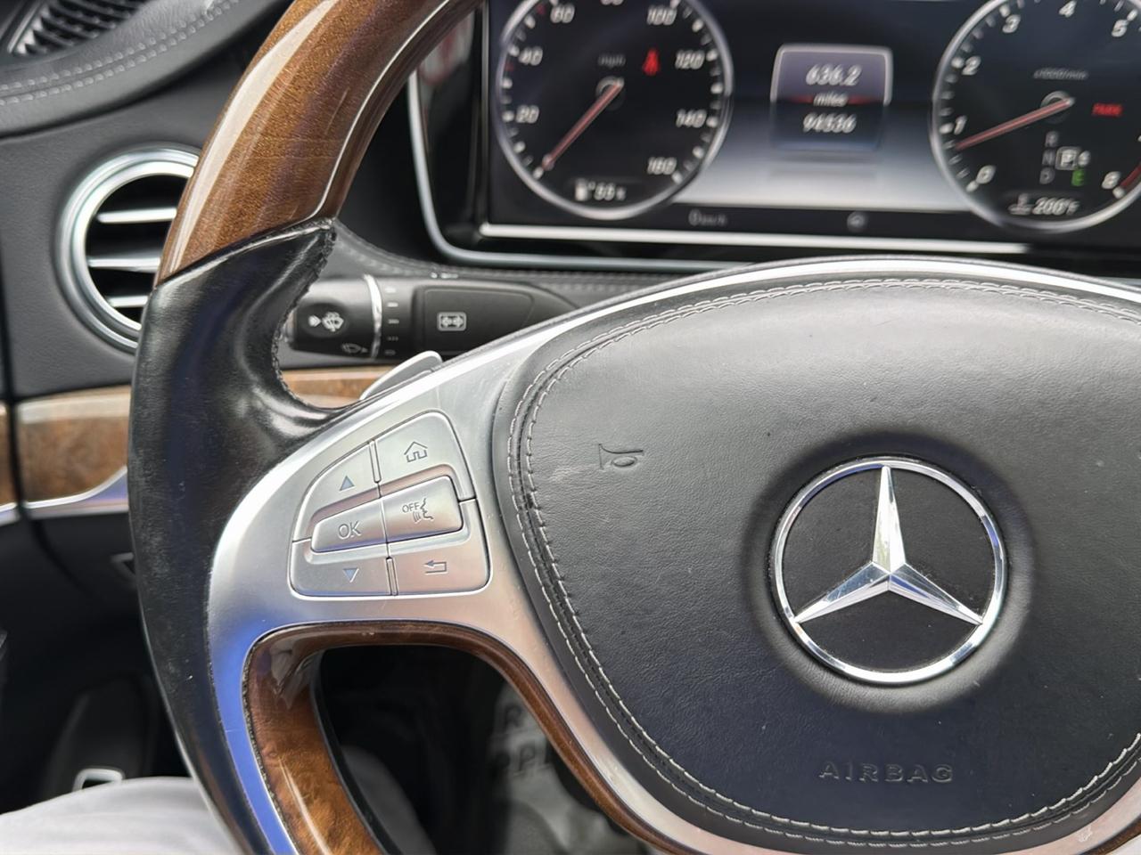 Mercedes-Benz S-Class 4dr Sdn S 550 4MATIC 2015
