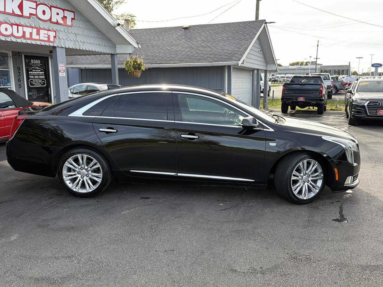 Cadillac XTS 4dr Sdn Luxury FWD 2019